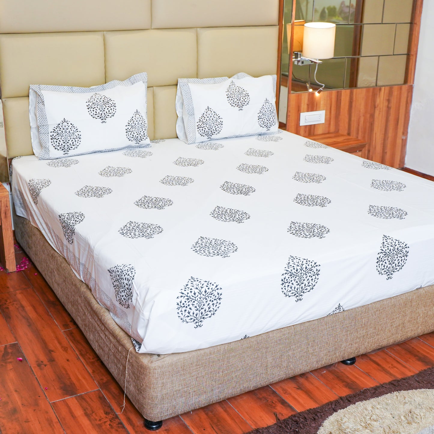 Island Vibes- Cotton Bedsheet