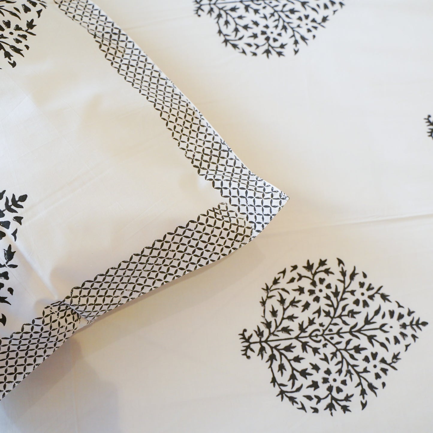 Island Vibes- Cotton Bedsheet