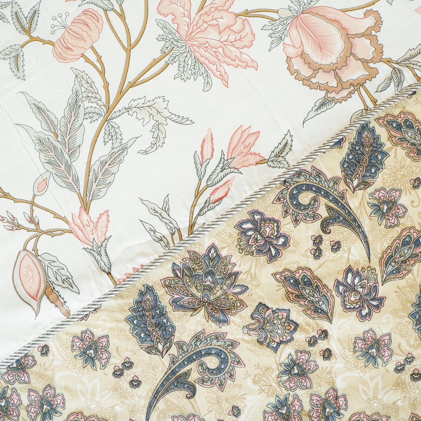 Vintage Ivory Dohar